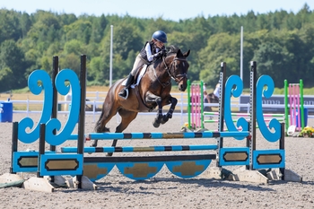 Oliver Betteridge and Drummin Flyer Claim STX-UK Pony British Novice Second Round Victory at Kelsall Hill E.C.